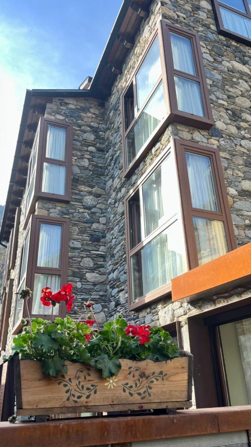 Hotel Boutique La Neu Benasque Kültér fotó