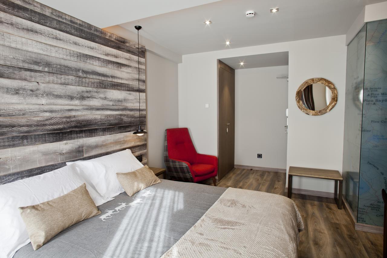 Hotel Boutique La Neu Benasque Kültér fotó
